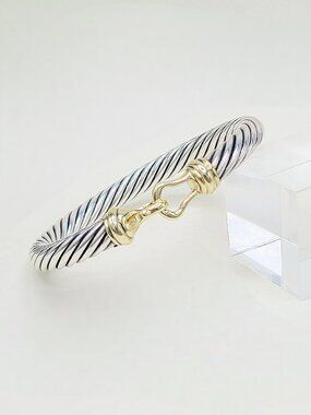 David Yurman Buckle Classic Cable Bracelet w/ 14K Yellow Gold - 7mm - Sz Medium